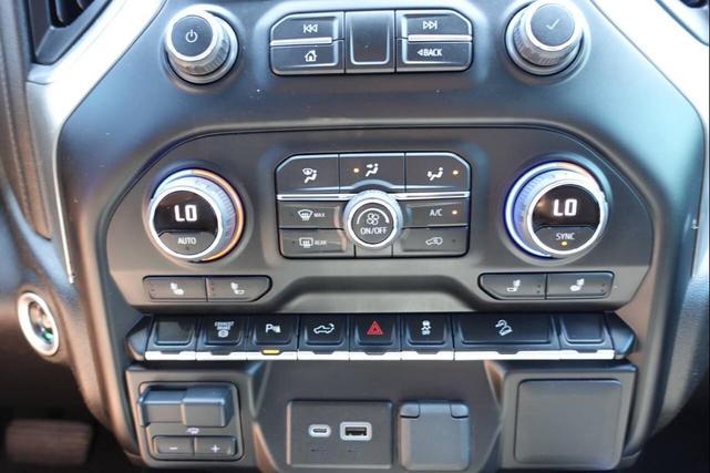 Photo of 2022 Blue Chevrolet Silverado 2500