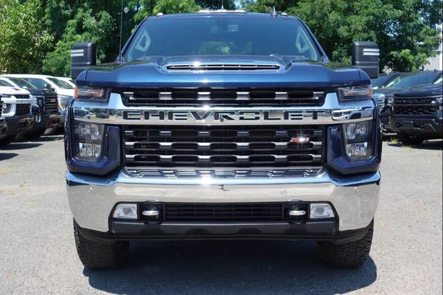 Photo of 2022 Blue Chevrolet Silverado 2500