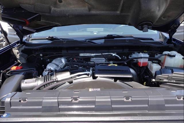 Photo of 2022 Blue Chevrolet Silverado 2500