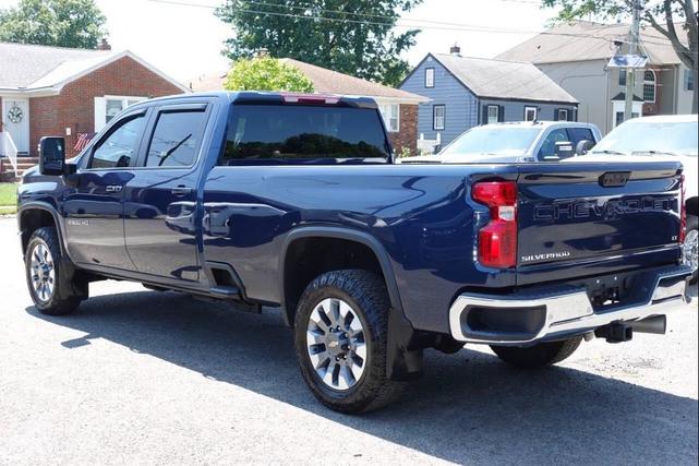 Photo of 2022 Blue Chevrolet Silverado 2500