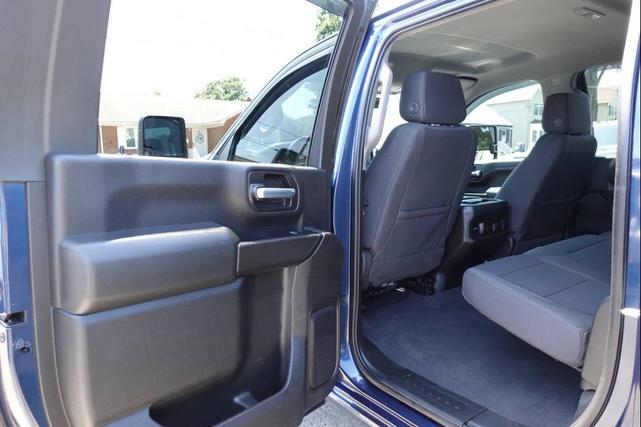 Photo of 2022 Blue Chevrolet Silverado 2500