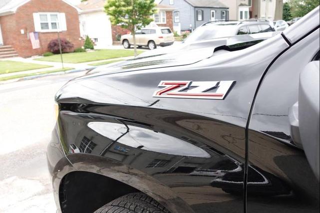 Photo of 2023 Black Chevrolet Silverado 1500