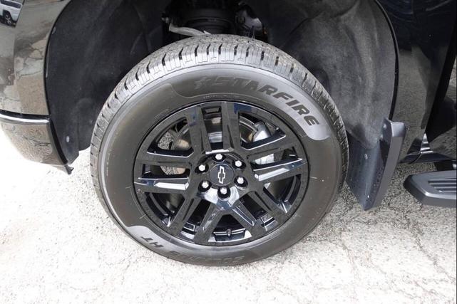 Photo of 2023 Black Chevrolet Silverado 1500