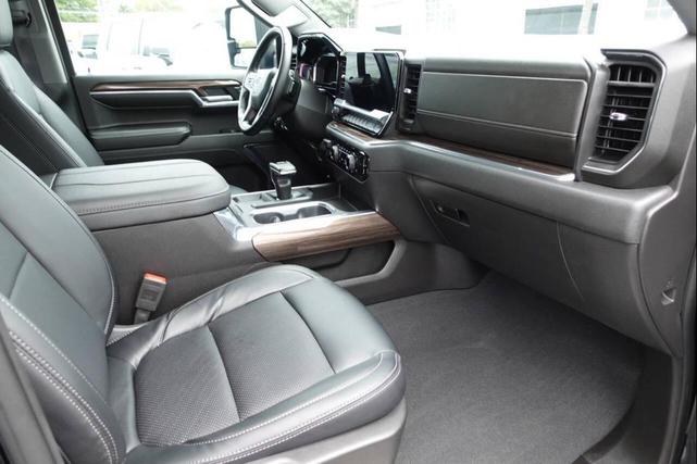 Photo of 2023 Black Chevrolet Silverado 1500