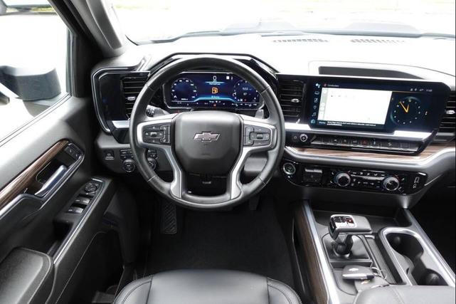 Photo of 2023 Black Chevrolet Silverado 1500
