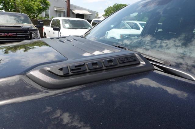 Photo of 2022 Black RAM 1500