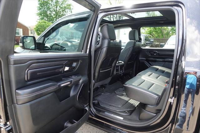 Photo of 2022 Black RAM 1500
