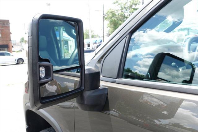 Photo of 2023 Green Chevrolet Silverado 2500