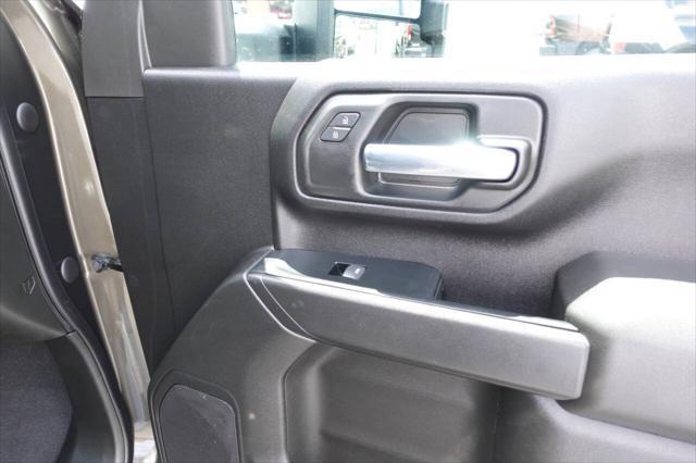 Photo of 2023 Green Chevrolet Silverado 2500