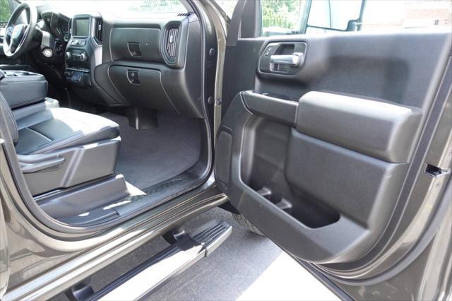 Photo of 2023 Green Chevrolet Silverado 2500