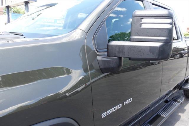 Photo of 2023 Green Chevrolet Silverado 2500