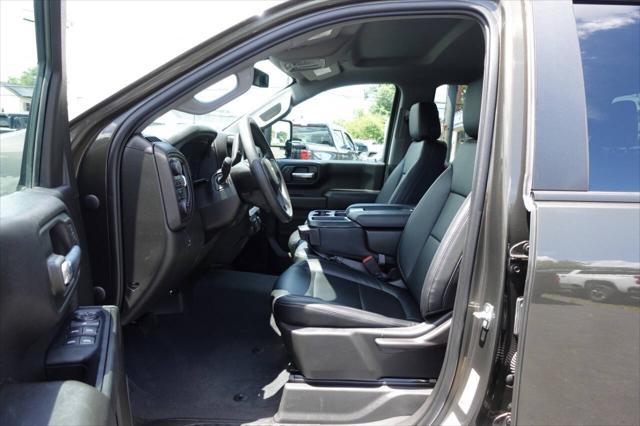 Photo of 2023 Green Chevrolet Silverado 2500