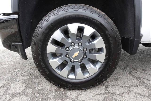 Photo of 2023 White Chevrolet Silverado 2500