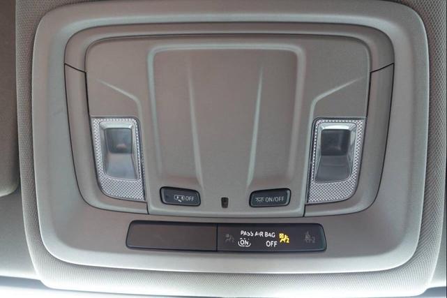 Photo of 2023 White Chevrolet Silverado 2500