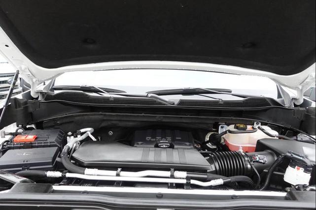 Photo of 2022 White Chevrolet Silverado 1500
