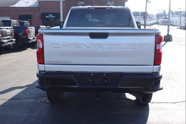 Photo of 2022 Silver Chevrolet Silverado 2500