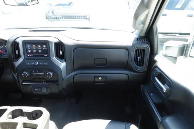 Photo of 2023 White Chevrolet Silverado 2500