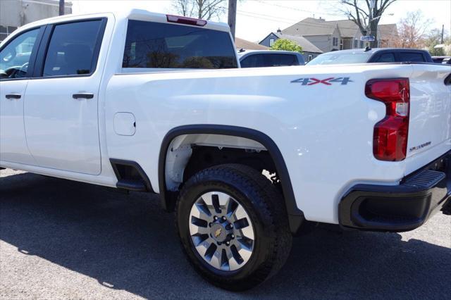 Photo of 2023 White Chevrolet Silverado 2500