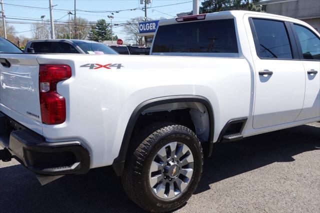 Photo of 2023 White Chevrolet Silverado 2500