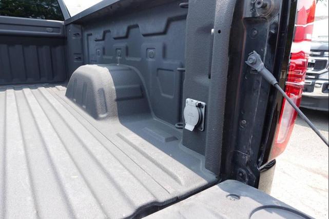 Photo of 2023 Black GMC Sierra 1500