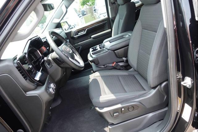 Photo of 2023 Black GMC Sierra 1500