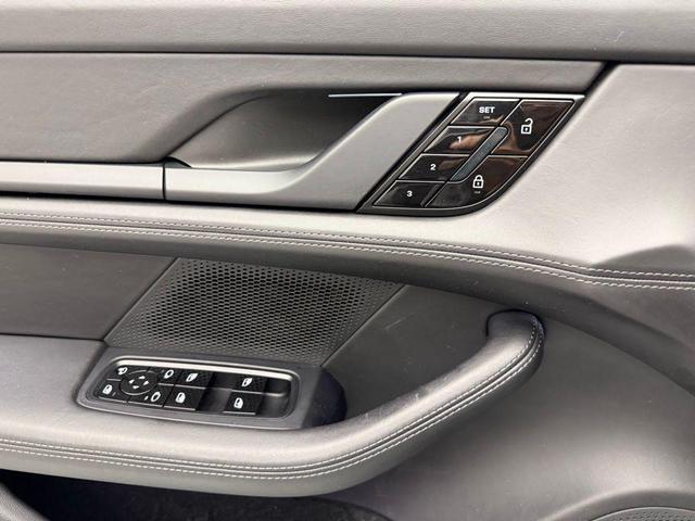 Photo of 2020 Dolomite Porsche Taycan