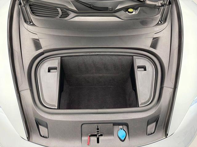 Photo of 2020 Dolomite Porsche Taycan