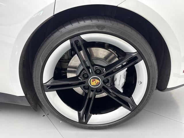 Photo of 2023 White Porsche Taycan