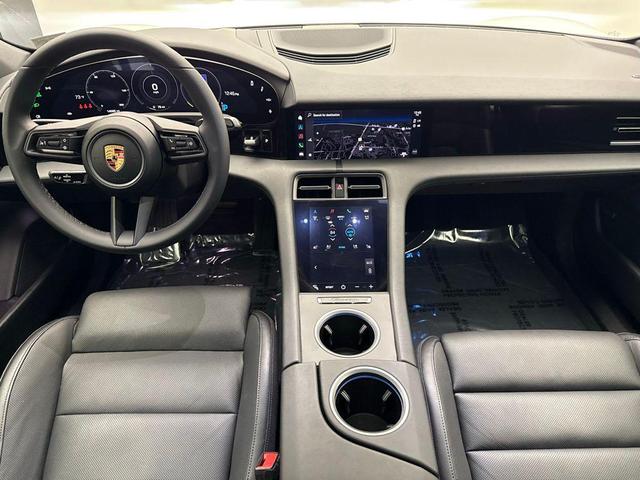 Photo of 2023 White Porsche Taycan
