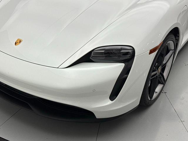 Photo of 2023 White Porsche Taycan