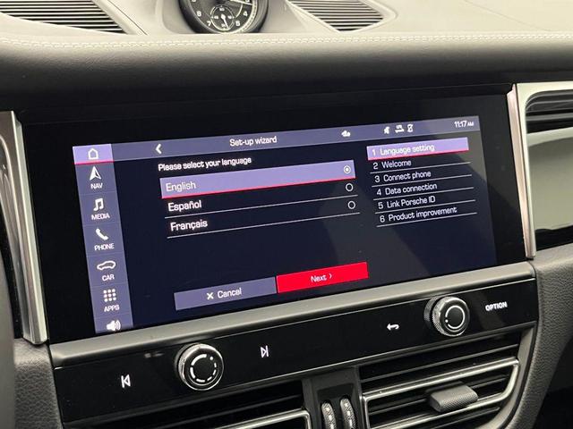 Photo of 2022 Night Blue Porsche Macan