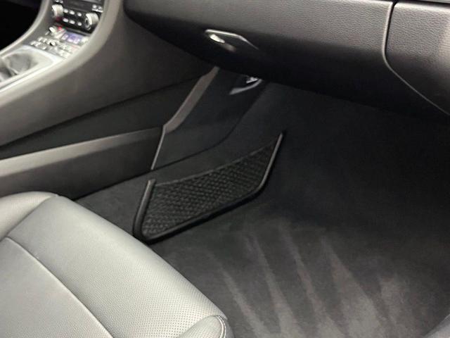 Photo of 2024 Jet Black Metallic Porsche 718 Boxster
