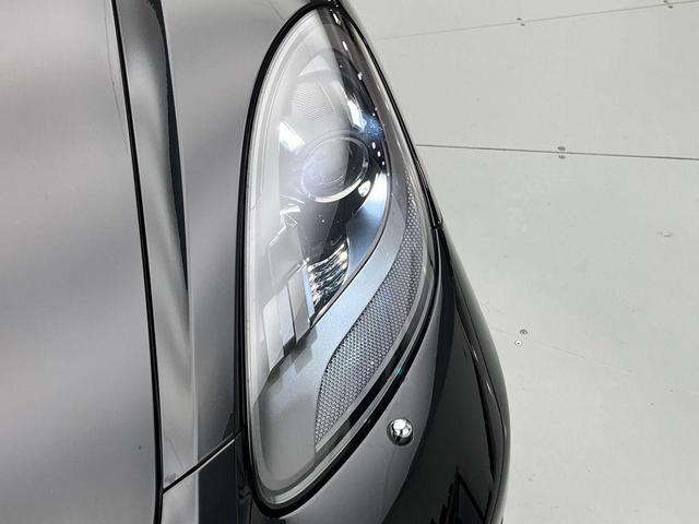 Photo of 2024 Jet Black Metallic Porsche 718 Boxster
