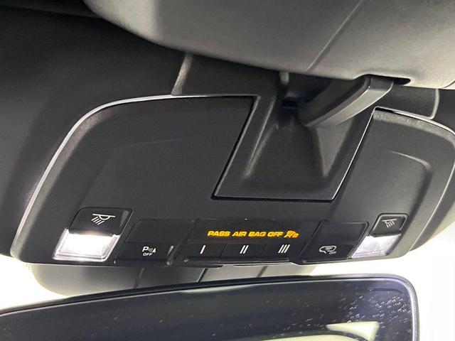 Photo of 2024 Jet Black Metallic Porsche 718 Boxster