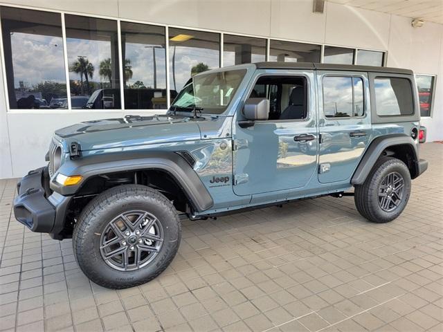 Photo of 2025 Anvil Clearcoat Jeep Wrangler