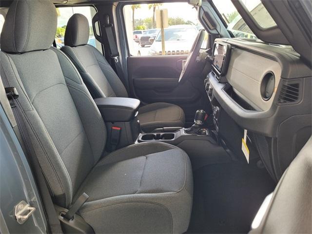 Photo of 2025 Anvil Clearcoat Jeep Wrangler