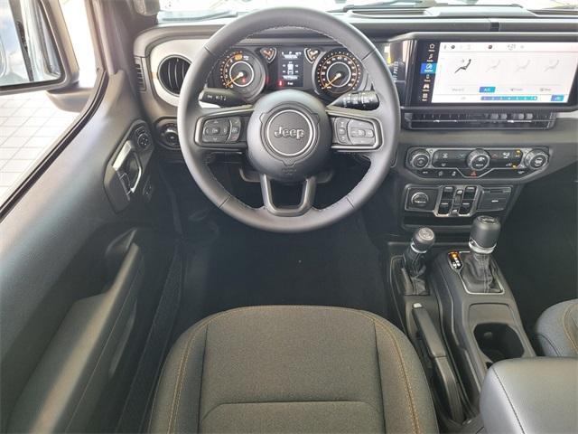 Photo of 2025 Anvil Clearcoat Jeep Wrangler