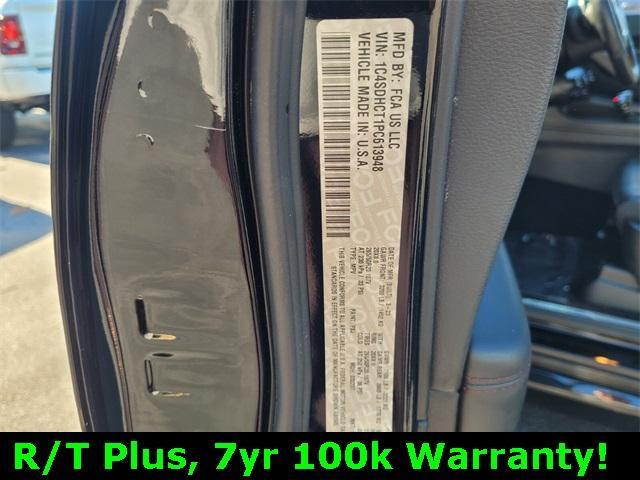 Photo of 2023 DB Black Crystal Clearcoat Dodge Durango