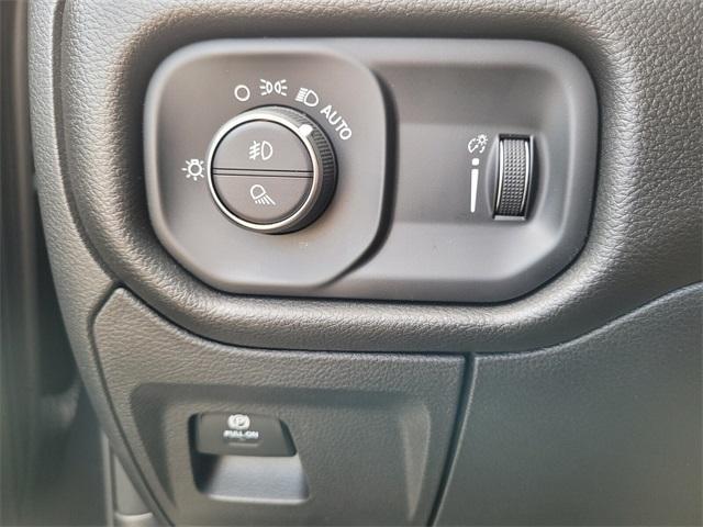 Photo of 2025 Blue Metallic RAM 1500