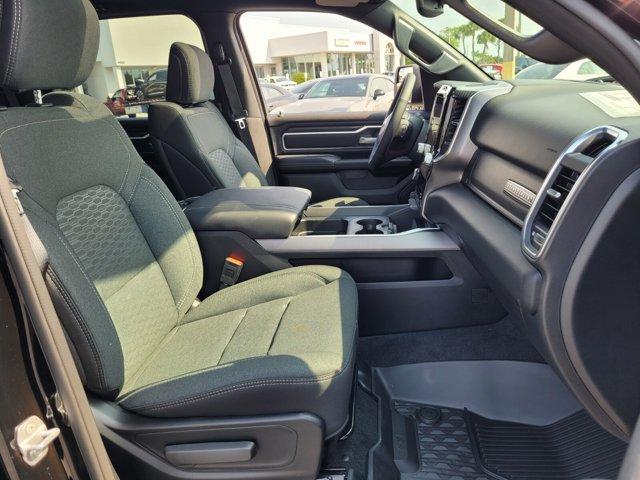 Photo of 2025 Diamond Black RAM 1500