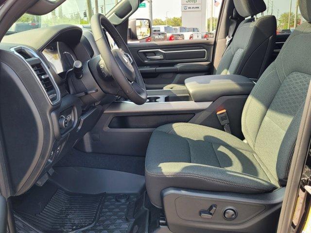 Photo of 2025 Diamond Black RAM 1500