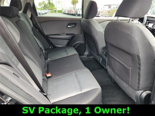Photo of 2022 Black Nissan Rogue
