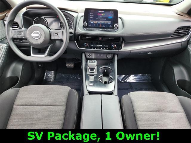 Photo of 2022 Black Nissan Rogue