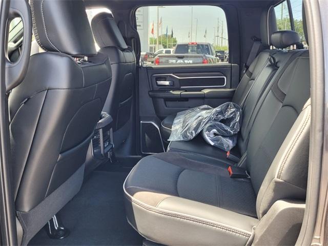 Photo of 2025 Granite Crystal Clearcoat Metallic RAM 2500