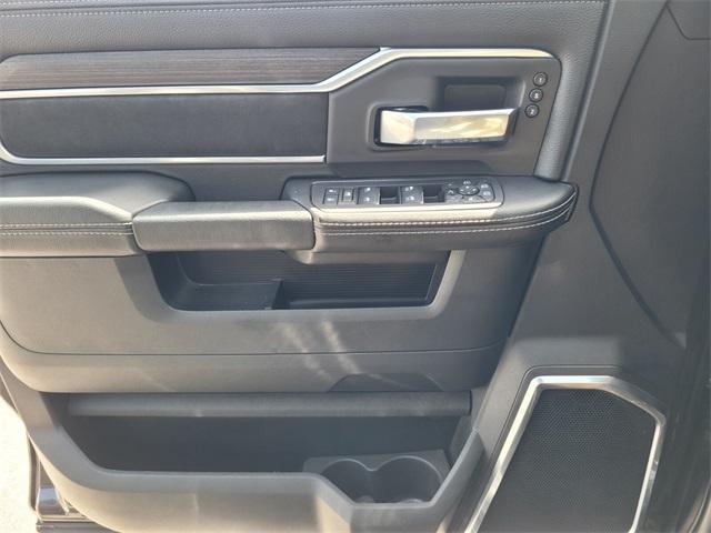 Photo of 2025 Granite Crystal Clearcoat Metallic RAM 2500