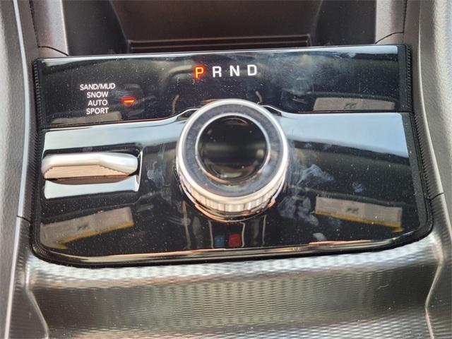 Photo of 2025 Bright White Clearcoat Jeep Grand Cherokee