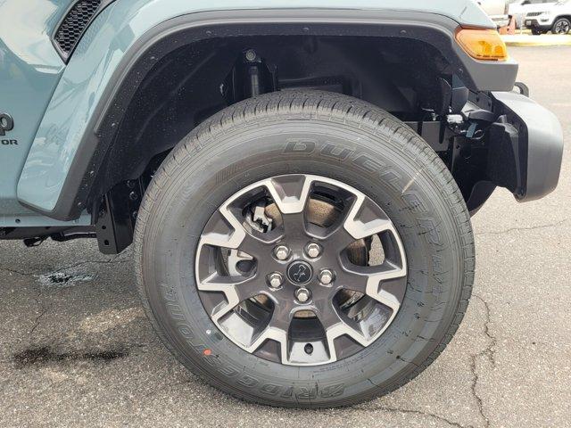 Photo of 2025 Anvil Clearcoat Jeep Gladiator