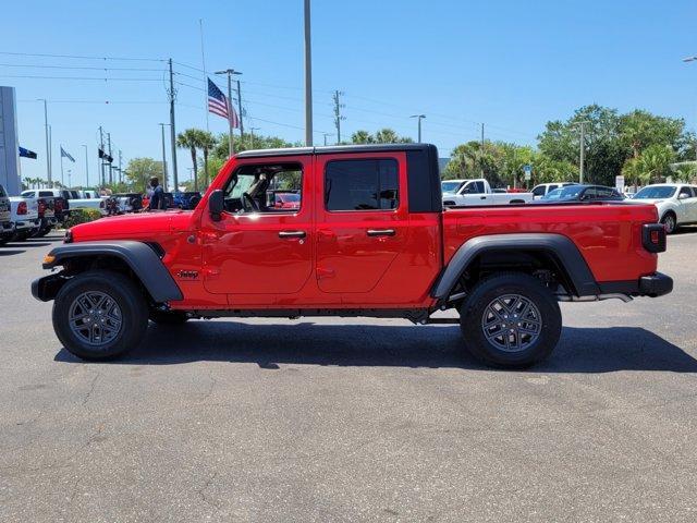 Photo of 2025 Firecracker Red Clearcoat Jeep Gladiator