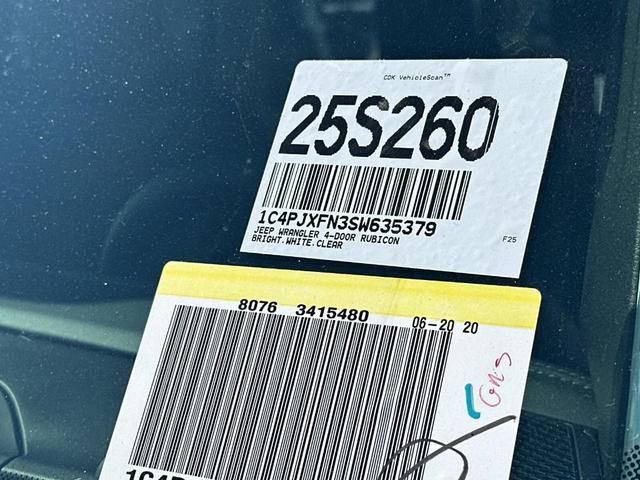 Photo of 2025 Bright White Clearcoat Jeep Wrangler
