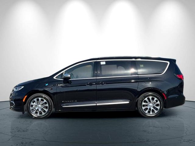 Photo of 2025 Diamond Black Chrysler Pacifica Hybrid